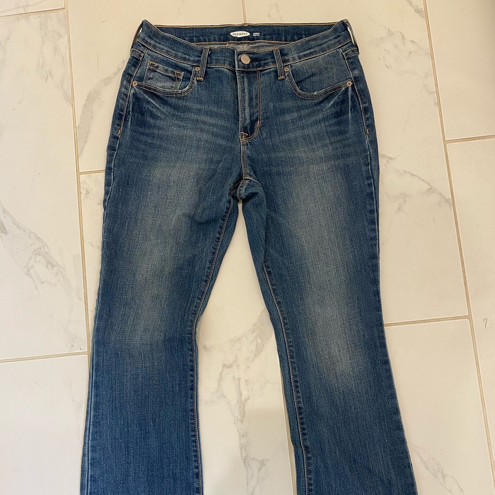 Old Navy flare jeans!!